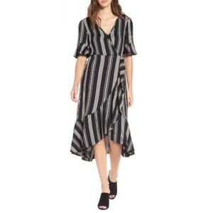 Band Of Gypsies Herringbone Ruffle Wrap Dress in Black Ivory Size Medium